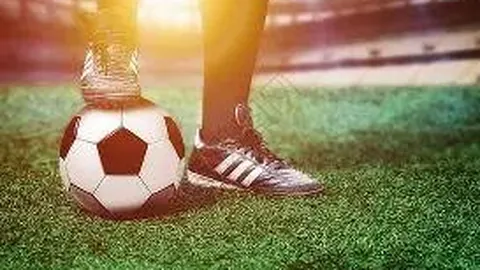 英超争冠热潮：阿森纳以5分优势领先，狼队13轮征程仅积2分沦为保级黑马！