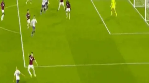 郭昊文独得24分却未能扭转战局，浙江队惊险逆袭领跑CBA联赛